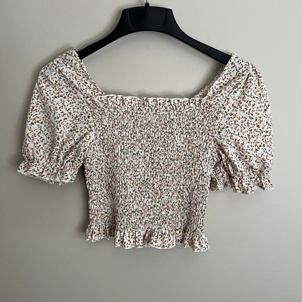 Floral Coquette Smocked Crop Top Medium Puff Sleeve Ruffle Hem Soft Girl
